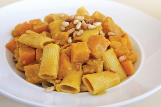 Low fat Creamy Pumpkin and pine nut pasta sauce recipe